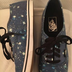 Vans- Atwood Canvas Low Top